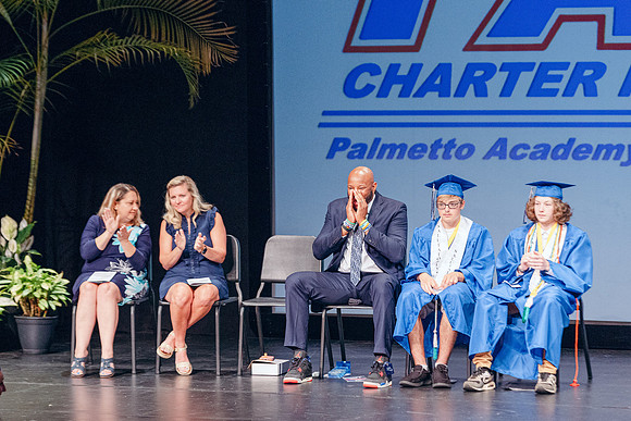 20260528 Palm, Graduation-0037