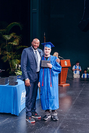 20260528 Palm, Graduation-0089