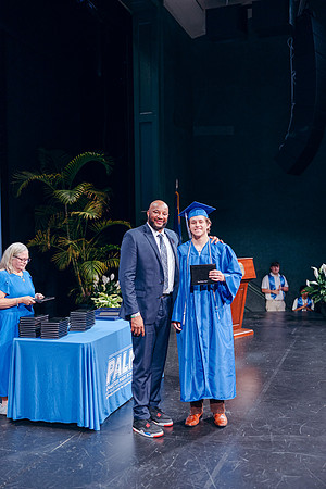 20260528 Palm, Graduation-0097